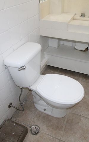 Casa para alugar com 90m², 1 quarto e 2 vagasBanheiro 1