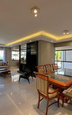 Apartamento para alugar com 171m², 3 quartos e 2 vagas Apartamento para alugar com 171m², 3 quartos e 2 vagasSala