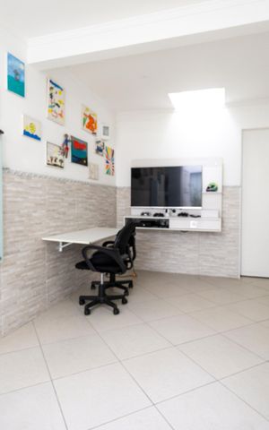 Casa à venda com 120m², 3 quartos e 2 vagas Casa à venda com 120m², 3 quartos e 2 vagasQuintal