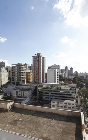 Apartamento à venda com 78m², 2 quartos e 2 vagasVista