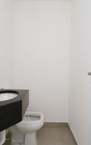Apartamento à venda com 78m², 2 quartos e 2 vagasBanheiro da Suíte