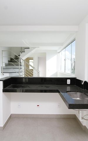 Apartamento à venda com 78m², 2 quartos e 2 vagasCozinha