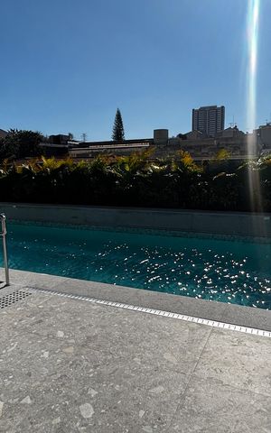 Apartamento à venda com 112m², 3 quartos e 3 vagas Apartamento à venda com 112m², 3 quartos e 3 vagasPiscina