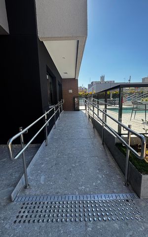 Apartamento à venda com 112m², 3 quartos e 3 vagas Apartamento à venda com 112m², 3 quartos e 3 vagasRampa - Corrimão