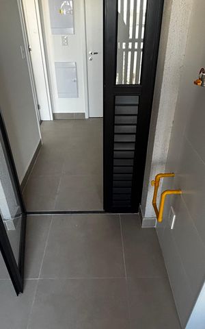Apartamento à venda com 112m², 3 quartos e 3 vagas Apartamento à venda com 112m², 3 quartos e 3 vagasÁrea de Serviço - Varanda