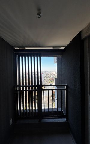 Apartamento à venda com 112m², 3 quartos e 3 vagas Apartamento à venda com 112m², 3 quartos e 3 vagasÁrea de Serviço - Varanda
