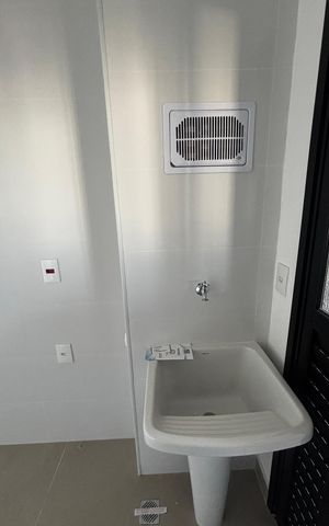 Apartamento à venda com 112m², 3 quartos e 3 vagas Apartamento à venda com 112m², 3 quartos e 3 vagasÁrea de Serviço