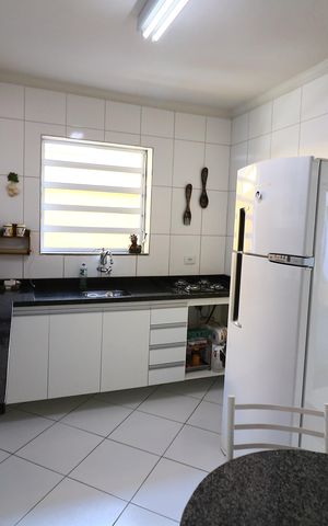 Casa à venda com 208m², 5 quartos e 4 vagasCozinha 2