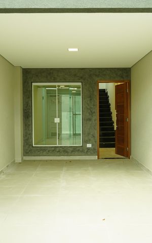 Casa à venda com 100m², 3 quartos e 2 vagasÁrea externa