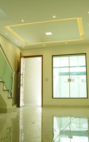 Casa à venda com 100m², 3 quartos e 2 vagasSala