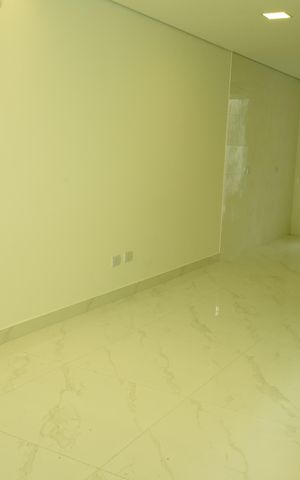 Casa à venda com 100m², 3 quartos e 2 vagasSala