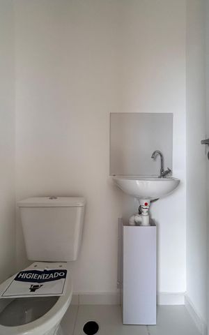 Apartamento para alugar com 35m², 2 quartos e sem vaga Apartamento para alugar com 35m², 2 quartos e sem vagaBanheiro social