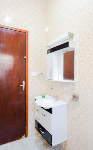 Casa para alugar com 169m², 2 quartos e 1 vagaBanheiro