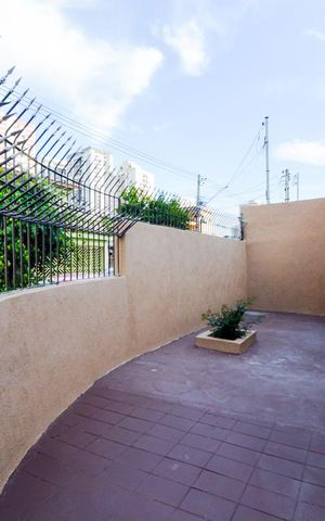 Casa para alugar com 169m², 2 quartos e 1 vagaQuintal 