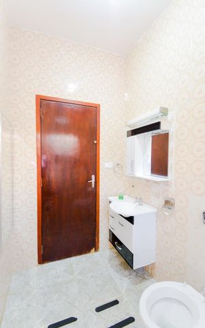 Casa para alugar com 169m², 2 quartos e 1 vagaBanheiro