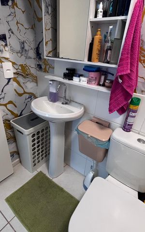 Apartamento à venda com 58m², 2 quartos e sem vaga Apartamento à venda com 58m², 2 quartos e sem vagaBanheiro