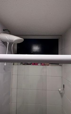 Apartamento à venda com 58m², 2 quartos e sem vaga Apartamento à venda com 58m², 2 quartos e sem vagaBanheiro