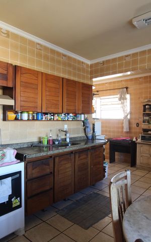 Apartamento à venda com 80m², 3 quartos e 2 vagasCozinha