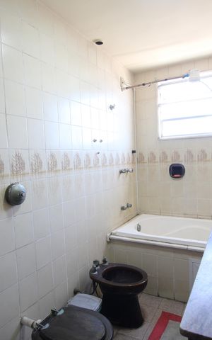 Apartamento à venda com 80m², 3 quartos e 2 vagasBanheiro da suíte