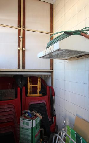 Apartamento à venda com 80m², 3 quartos e 2 vagasÁrea de serviço - Cozinha
