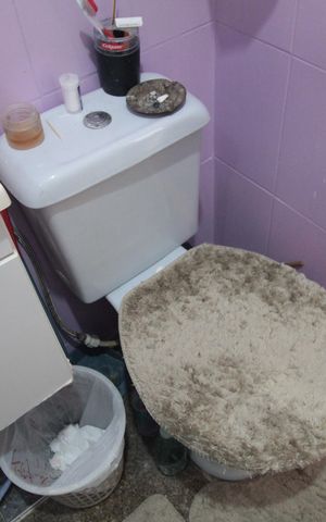 Casa de condomínio à venda com 65m², 2 quartos e 1 vagaBanheiro
