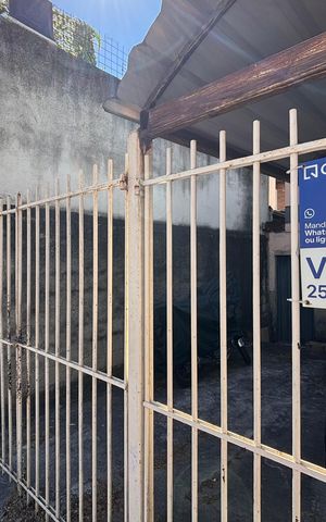 Casa de condomínio à venda com 65m², 2 quartos e 1 vaga Casa de condomínio à venda com 65m², 2 quartos e 1 vagaFachada