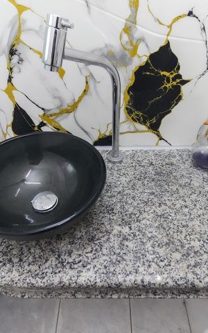 Apartamento para alugar com 49m², 2 quartos e 2 vagas Apartamento para alugar com 49m², 2 quartos e 2 vagasBanheiro