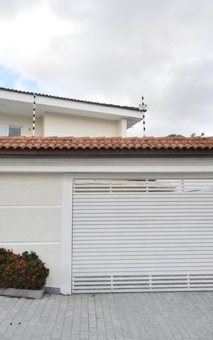 Casa à venda com 400m², 4 quartos e 5 vagasFachada