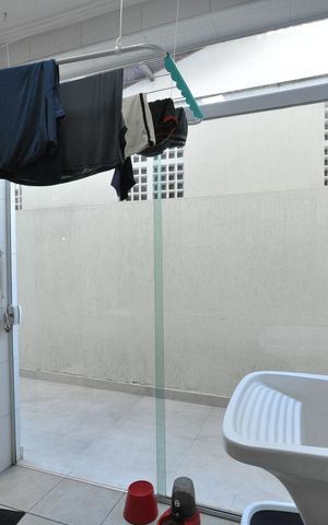 Casa à venda com 400m², 4 quartos e 5 vagasÁrea de Serviço