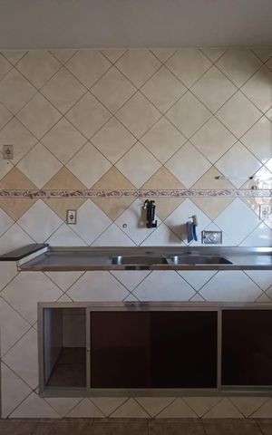 Casa para alugar com 180m², 4 quartos e 3 vagas Casa para alugar com 180m², 4 quartos e 3 vagasCozinha