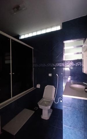 Casa para alugar com 180m², 4 quartos e 3 vagas Casa para alugar com 180m², 4 quartos e 3 vagasQuarto 1-Banheiro