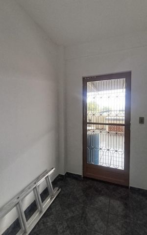 Casa para alugar com 180m², 4 quartos e 3 vagas Casa para alugar com 180m², 4 quartos e 3 vagasEscritório