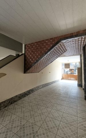 Casa para alugar com 180m², 4 quartos e 3 vagas Casa para alugar com 180m², 4 quartos e 3 vagasGaragem