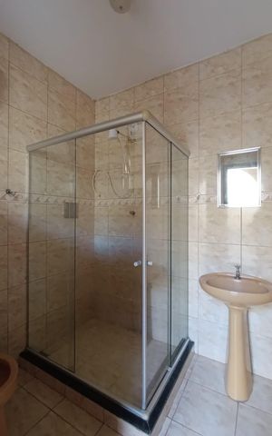 Casa para alugar com 180m², 4 quartos e 3 vagas