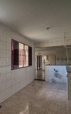 Casa para alugar com 180m², 4 quartos e 3 vagas Casa para alugar com 180m², 4 quartos e 3 vagasÁrea de Serviço