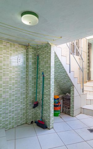 Casa de condomínio à venda com 94m², 2 quartos e 1 vaga Casa de condomínio à venda com 94m², 2 quartos e 1 vagaÁrea de Serviço