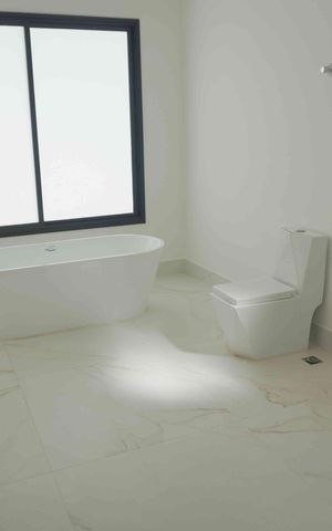 Casa de condomínio à venda com 375m², 4 quartos e 4 vagas Casa de condomínio à venda com 375m², 4 quartos e 4 vagasBanheiro da Suíte 4 - Principal