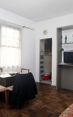 Casa à venda com 180m², 3 quartos e 2 vagasSala 1