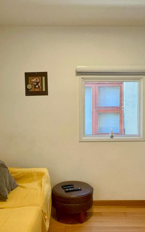 Casa de condomínio à venda com 300m², 4 quartos e 2 vagas Casa de condomínio à venda com 300m², 4 quartos e 2 vagasSala de TV