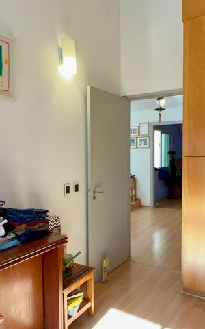 Casa de condomínio à venda com 300m², 4 quartos e 2 vagas Casa de condomínio à venda com 300m², 4 quartos e 2 vagasQuarto 2
