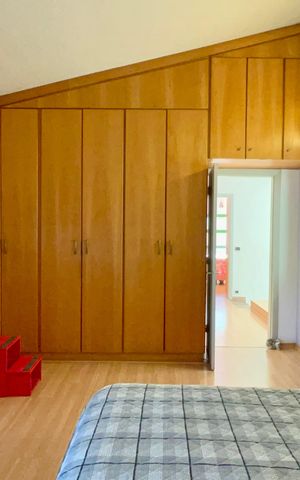 Casa de condomínio à venda com 300m², 4 quartos e 2 vagas Casa de condomínio à venda com 300m², 4 quartos e 2 vagasSuíte 2