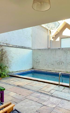 Casa de condomínio à venda com 300m², 4 quartos e 2 vagas Casa de condomínio à venda com 300m², 4 quartos e 2 vagasÁrea comum