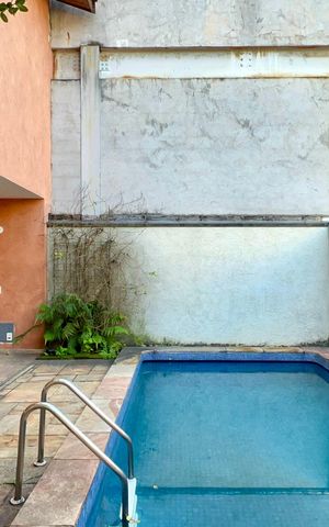 Casa de condomínio à venda com 300m², 4 quartos e 2 vagas Casa de condomínio à venda com 300m², 4 quartos e 2 vagasPiscina