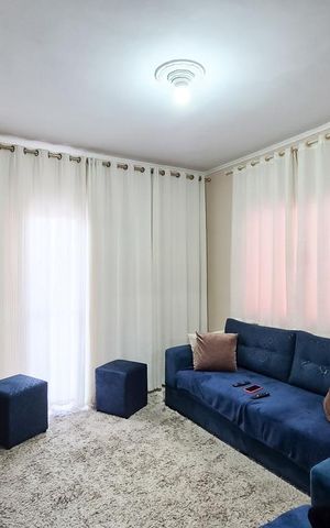 Casa à venda com 187m², 3 quartos e 2 vagas Casa à venda com 187m², 3 quartos e 2 vagasSala