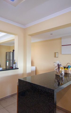Casa para alugar com 349m², 3 quartos e 4 vagas Casa para alugar com 349m², 3 quartos e 4 vagasCozinha