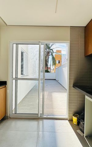 Apartamento à venda com 183m², 3 quartos e 2 vagas Apartamento à venda com 183m², 3 quartos e 2 vagasÁrea de Serviço