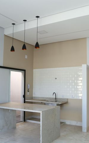 Casa à venda com 118m², 3 quartos e 2 vagasSala/cozinha