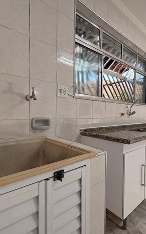 Casa à venda com 323m², 4 quartos e 3 vagas Casa à venda com 323m², 4 quartos e 3 vagasLavanderia casa 2
