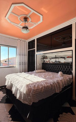 Casa à venda com 323m², 4 quartos e 3 vagas Casa à venda com 323m², 4 quartos e 3 vagasSuite