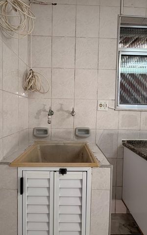 Casa à venda com 323m², 4 quartos e 3 vagas Casa à venda com 323m², 4 quartos e 3 vagasLavanderia casa 2